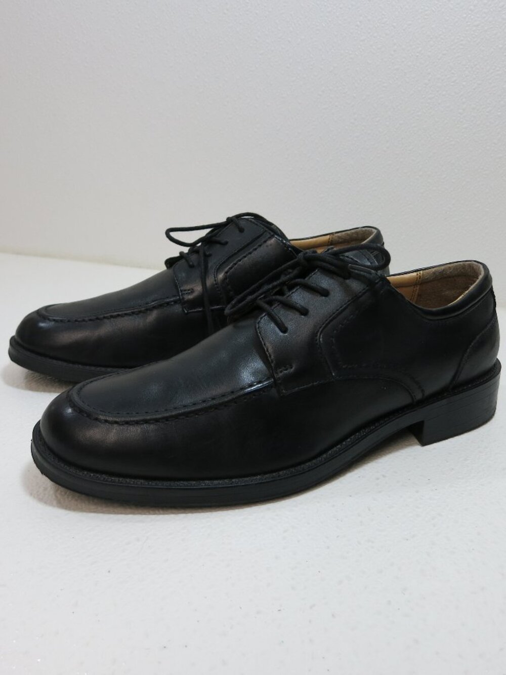 Chaps Dress Oxfords Oil Tanned Leather Men's Dress Formal Footwear Shoes Sz 9 M